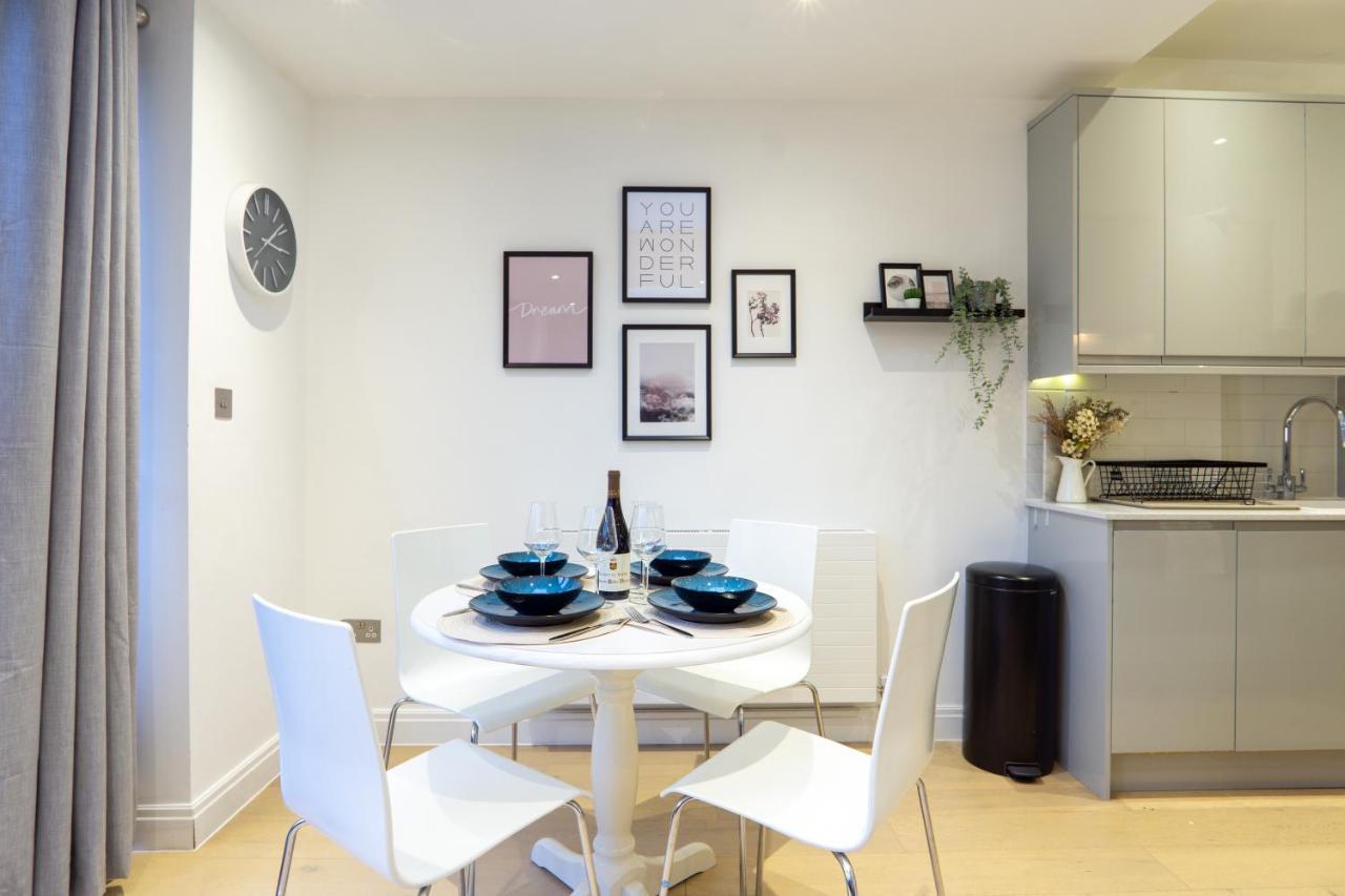 A Beautiful One Bedroom Flat With Garden & Parking Mill Hill Eksteriør billede
