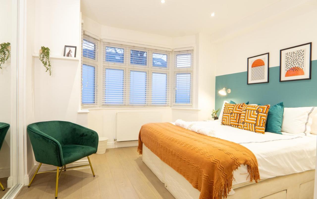 A Beautiful One Bedroom Flat With Garden & Parking Mill Hill Eksteriør billede